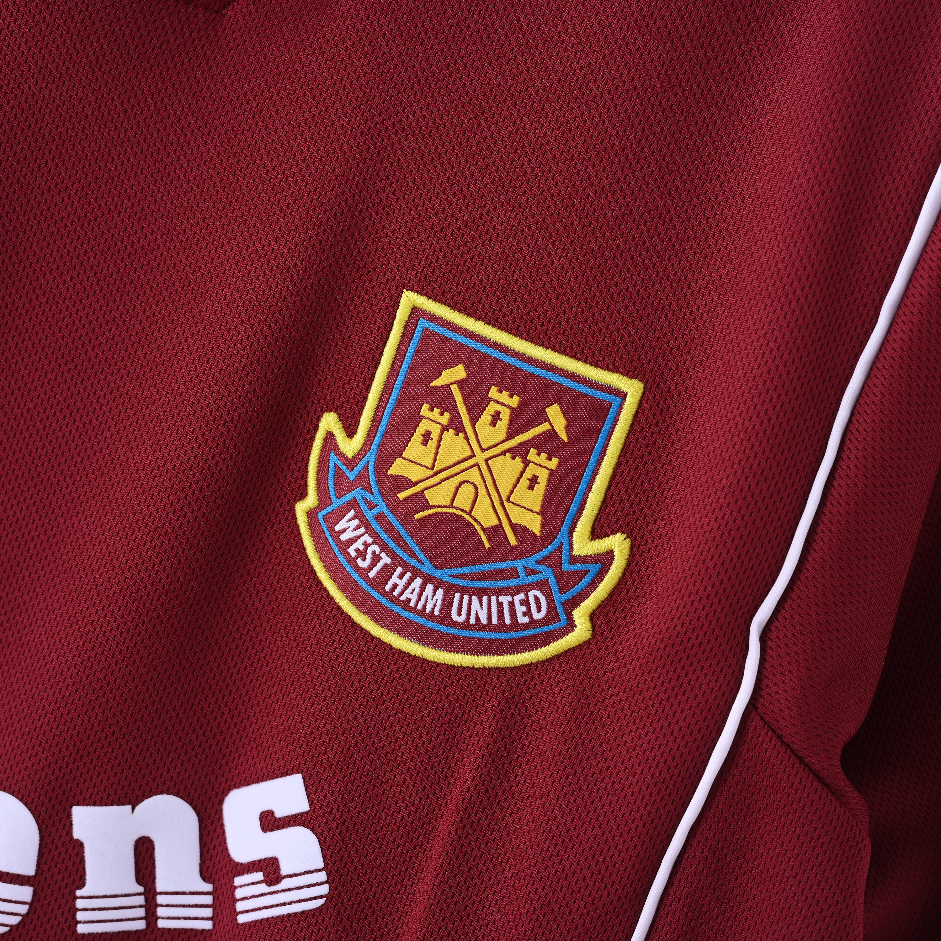 West Ham 1999-01 home kit