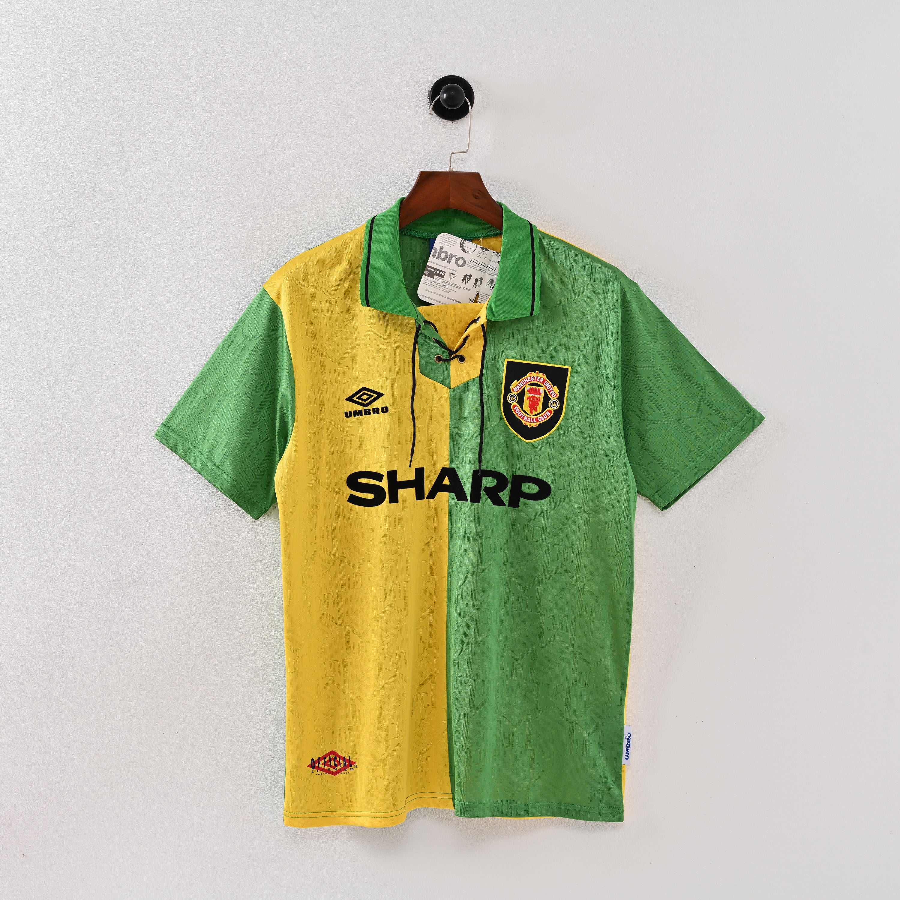 Manchester United 92-94