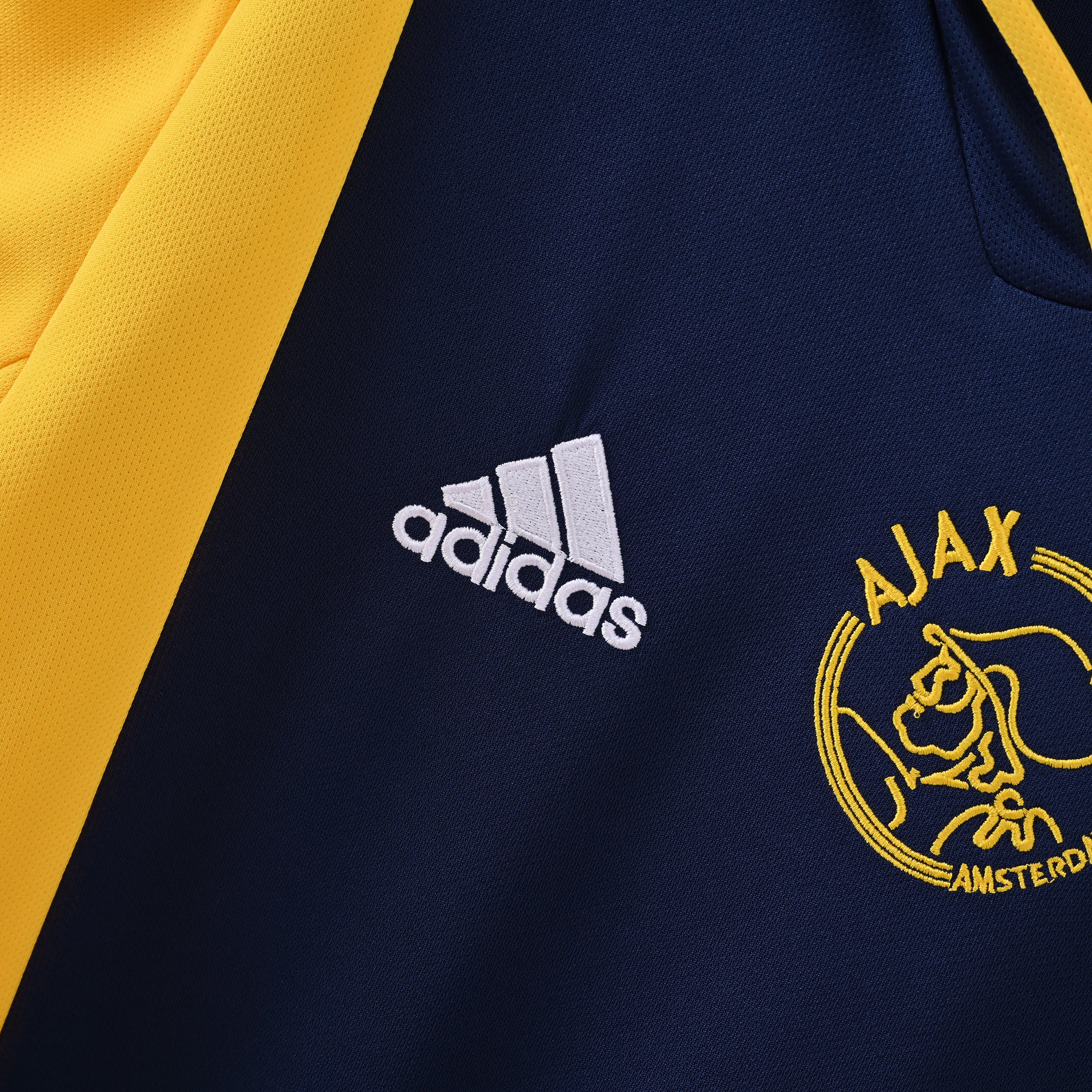 Ajax 01-02 Home