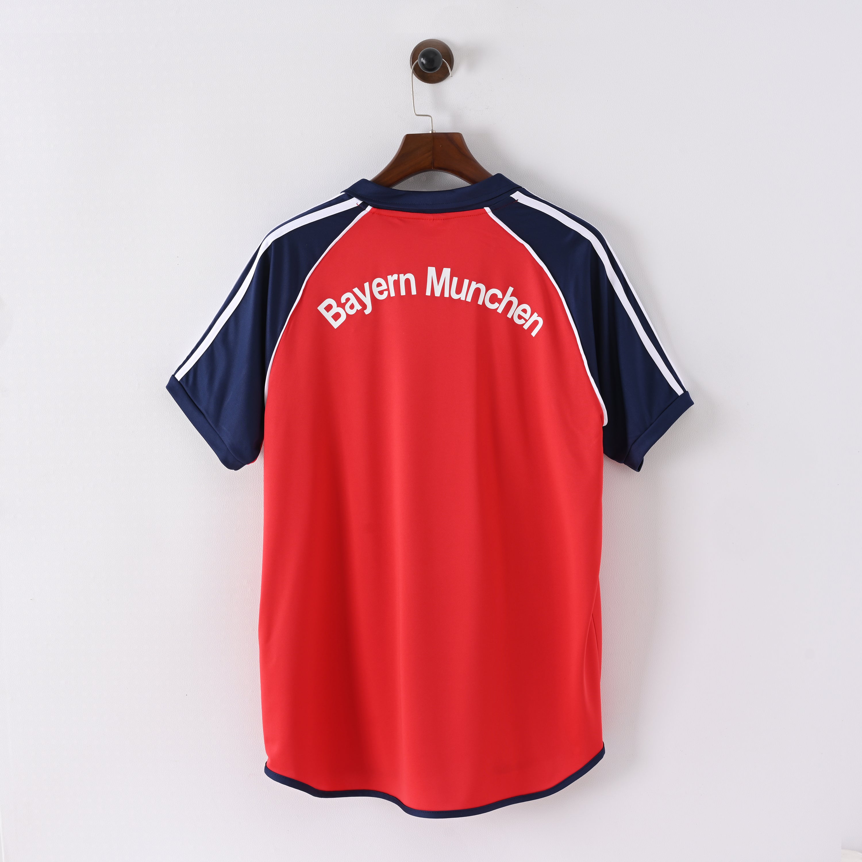 Bayern Munich 99-00 home kit