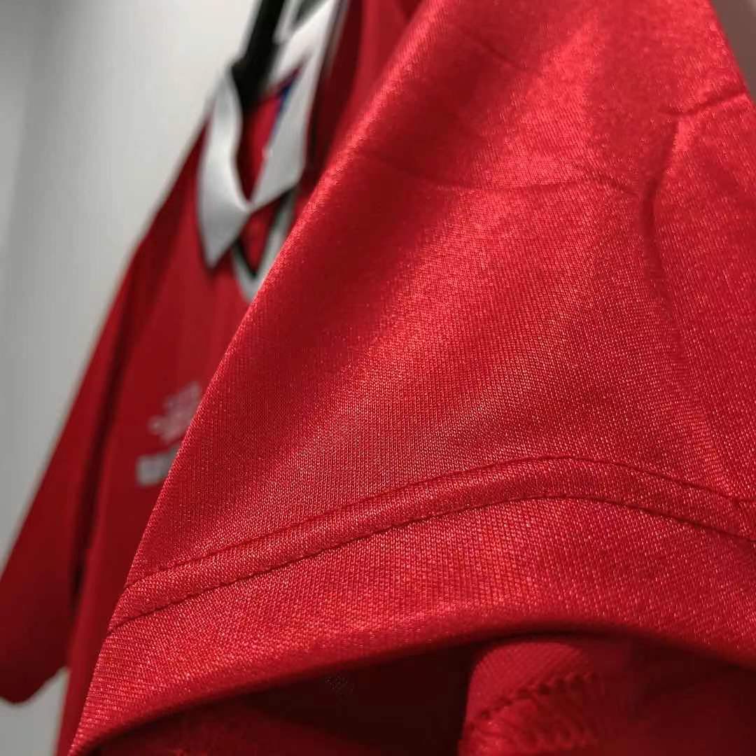 Man United 1999 Champions league winning Home kit