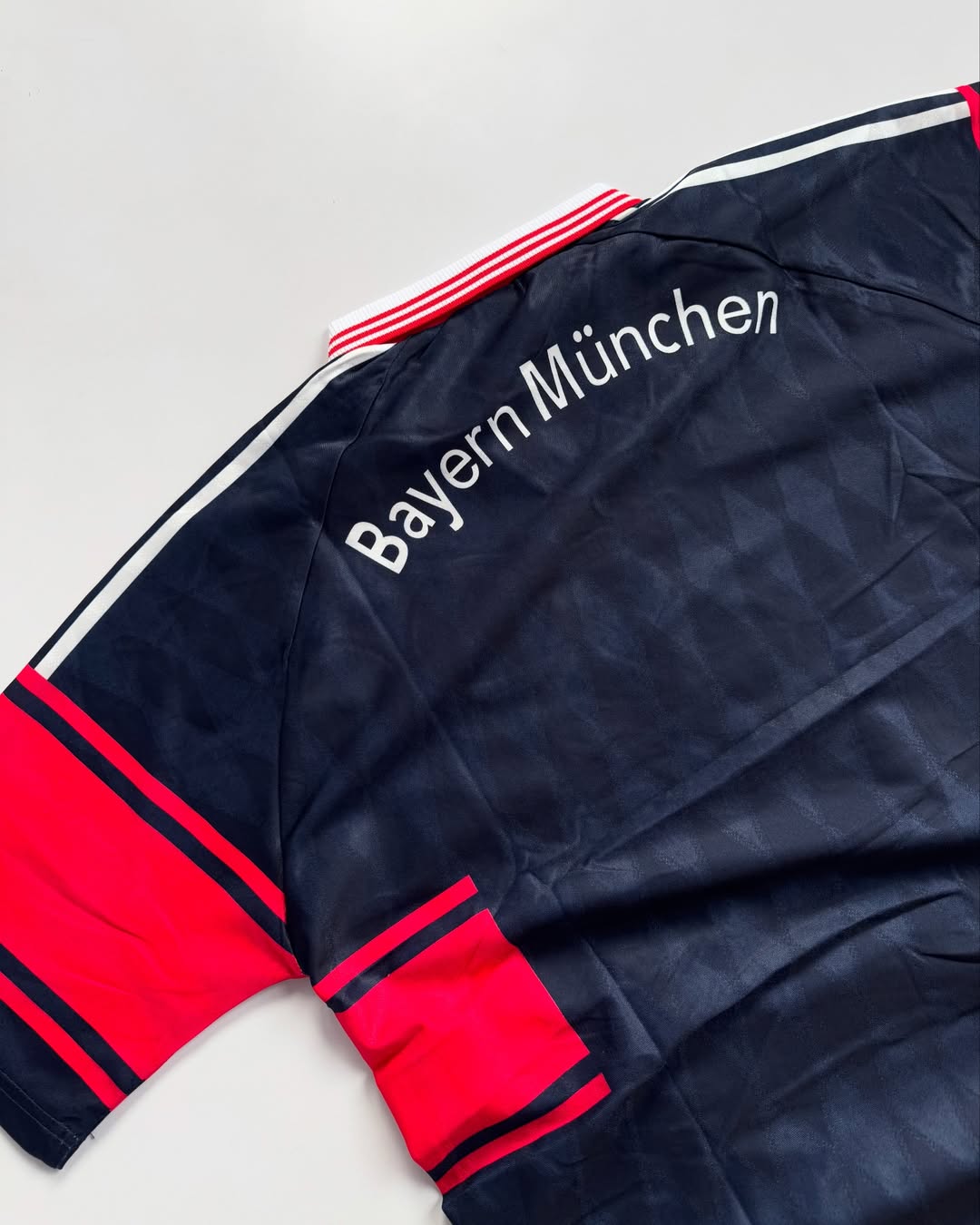 Bayern Munich 97-99 Home