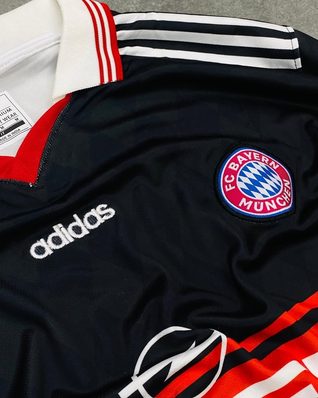Bayern Munich 97-99 Home