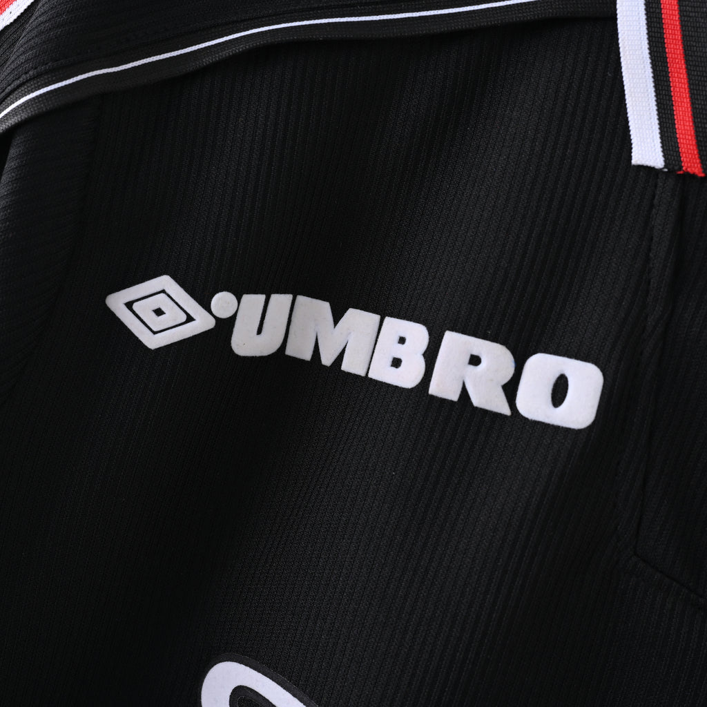 Man United 98-99 away kit